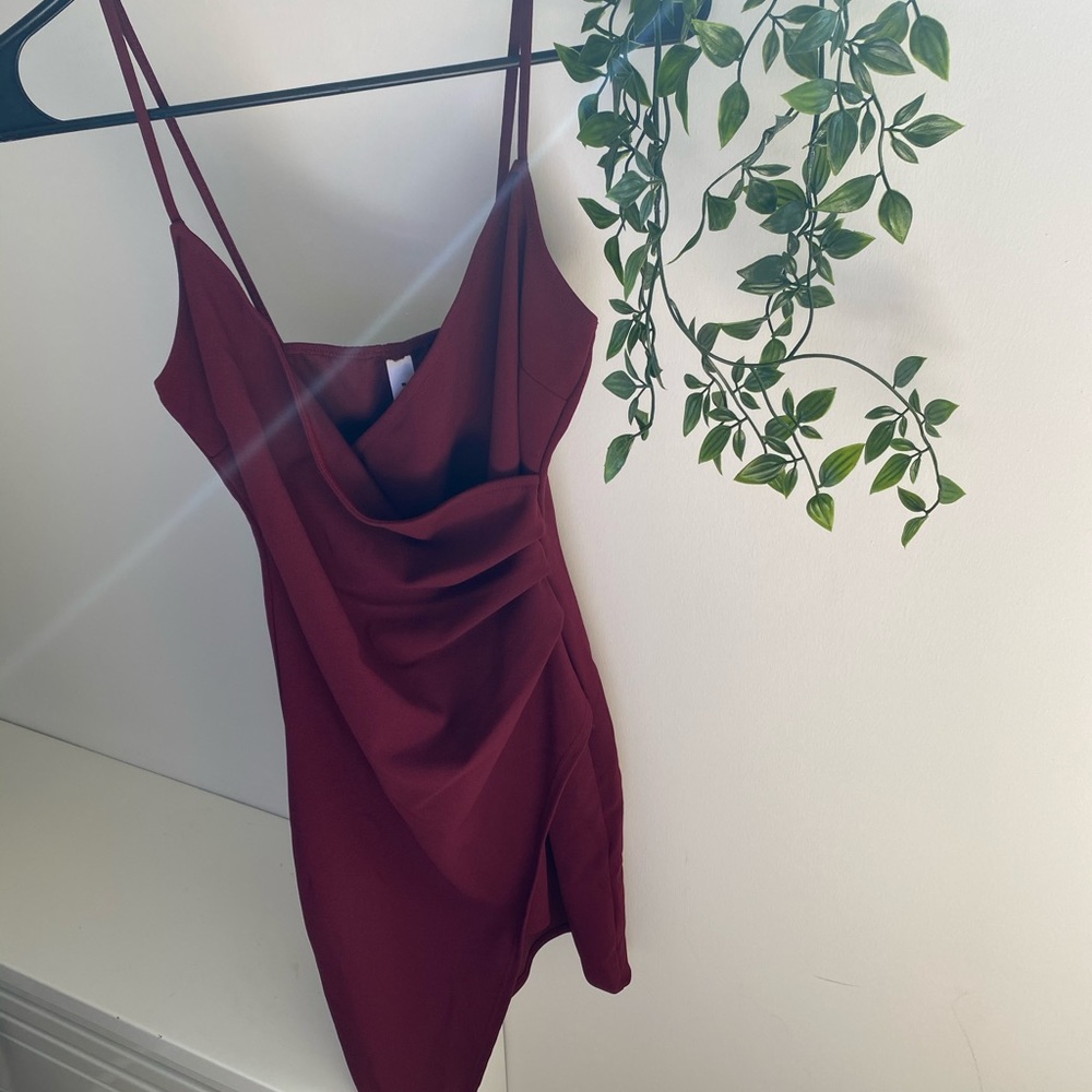 BLUEBLUSH- Burgundy Cinched Dress